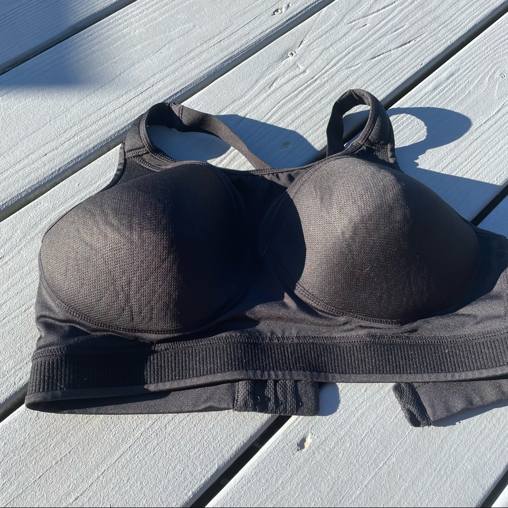 Avia black shorts bra